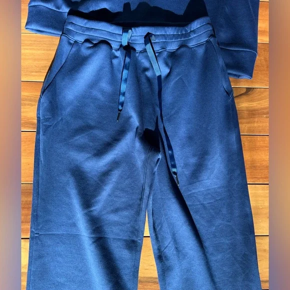 Dear Scarlett set..NWT Navy Half-Zip Lounge set, jogger style pant - Picture 4 of 13